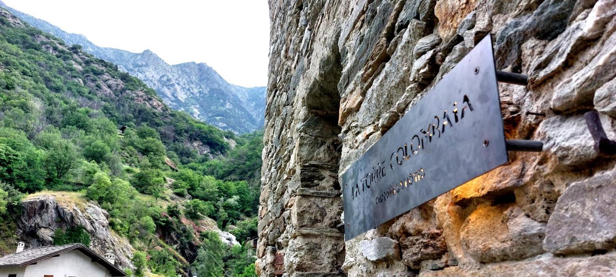 Ferienwohnung La Torre Colombaia - Monumento Del 1400 Arnad Exterior foto